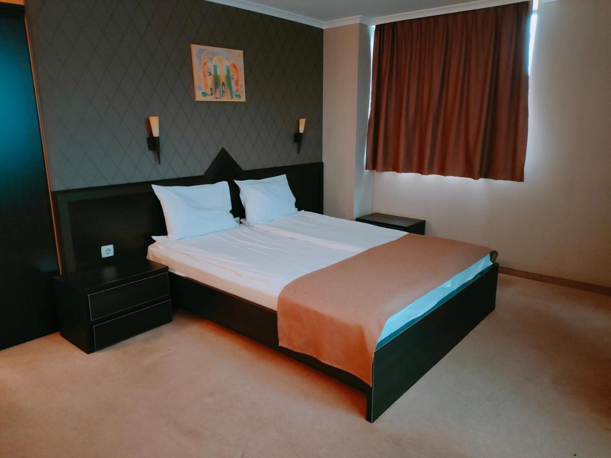 Hotel Elit Pernik Exteriér fotografie