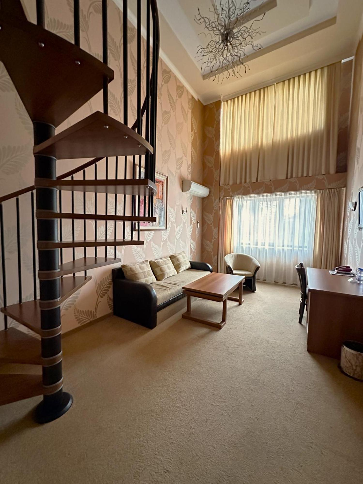 Hotel Elit Pernik Exteriér fotografie